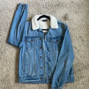 Ring of Fire Denim Jacket With Sherpa Lining (Size M)